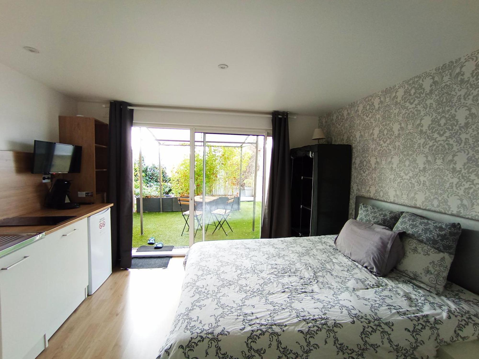 Appart'Hotel Le Clos Lassagne A Brignais - Lyon Sud ภายนอก รูปภาพ