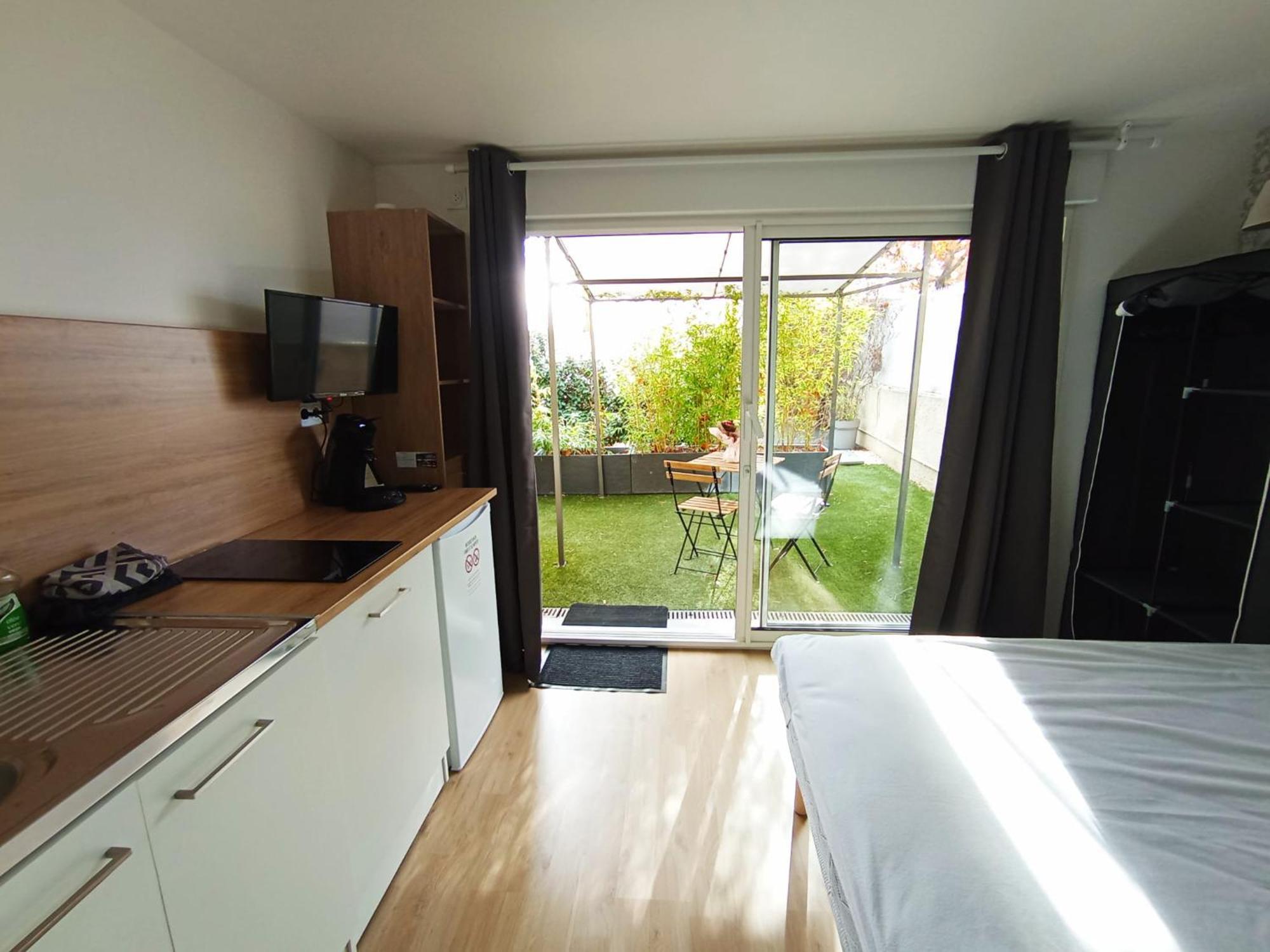 Appart'Hotel Le Clos Lassagne A Brignais - Lyon Sud ภายนอก รูปภาพ