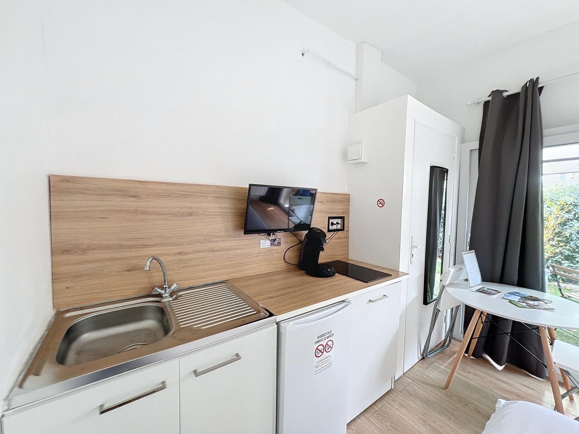 Appart'Hotel Le Clos Lassagne A Brignais - Lyon Sud ภายนอก รูปภาพ